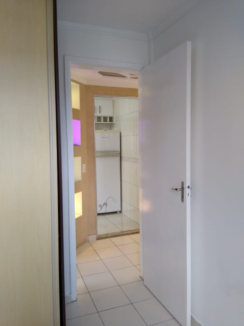 Apartamento à venda e aluguel com 2 quartos, 50m² - Foto 11