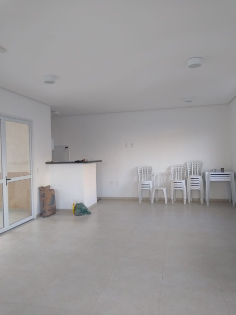 Apartamento à venda com 2 quartos, 43m² - Foto 20