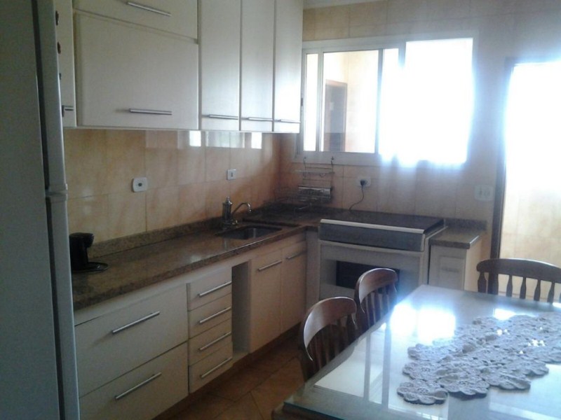 Apartamento à venda com 3 quartos, 127m² - Foto 2