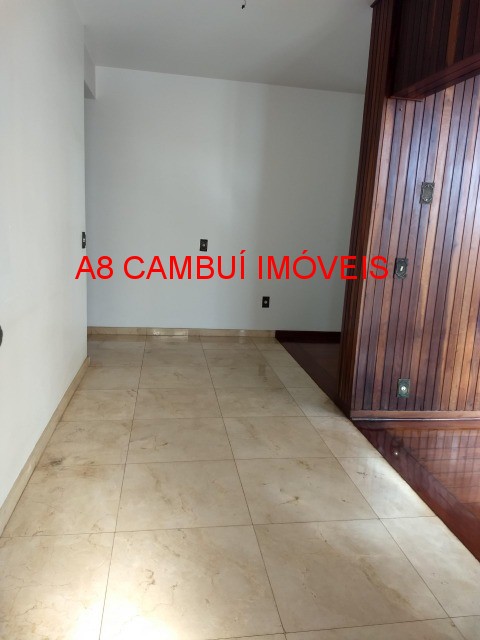 Casa à venda com 3 quartos, 372m² - Foto 7