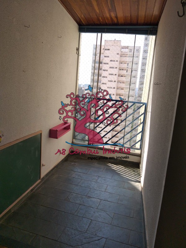 Apartamento à venda com 2 quartos, 77m² - Foto 2