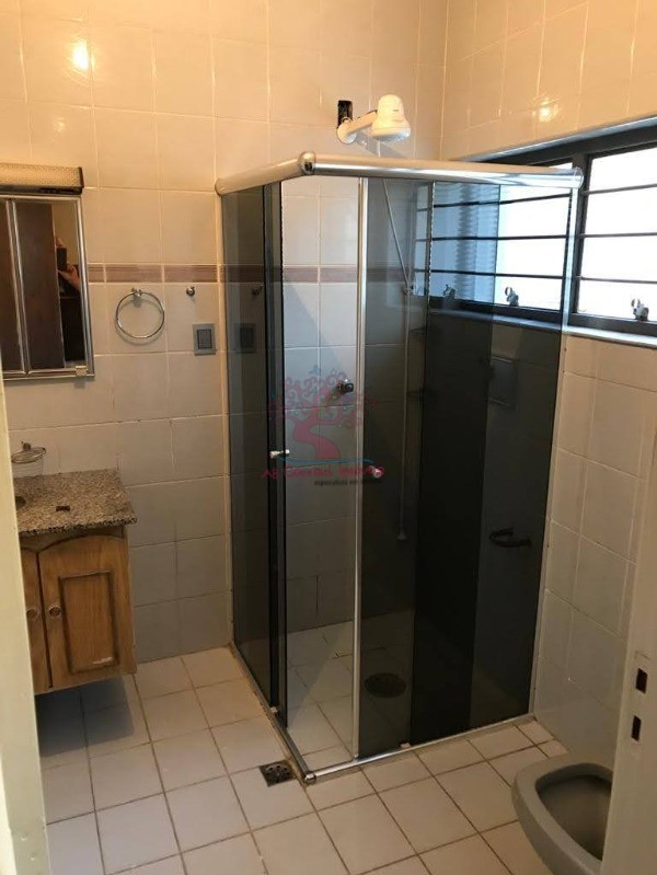 Casa à venda com 3 quartos, 250m² - Foto 10