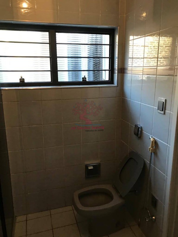 Casa à venda com 3 quartos, 250m² - Foto 11