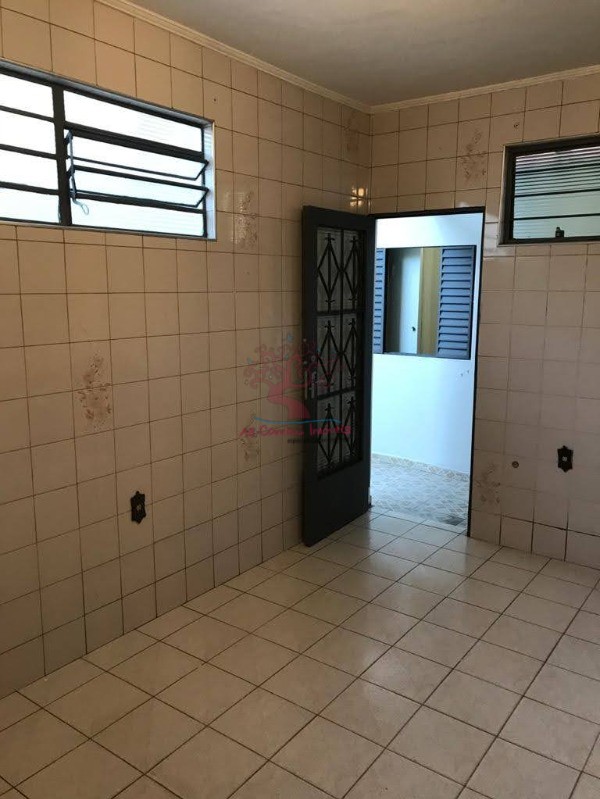 Casa à venda com 3 quartos, 250m² - Foto 19