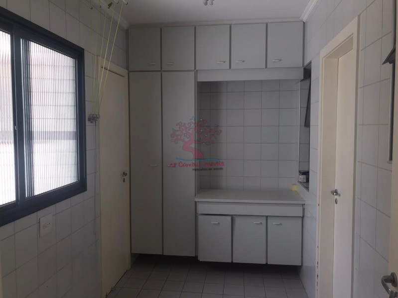 Apartamento à venda com 3 quartos, 161m² - Foto 11