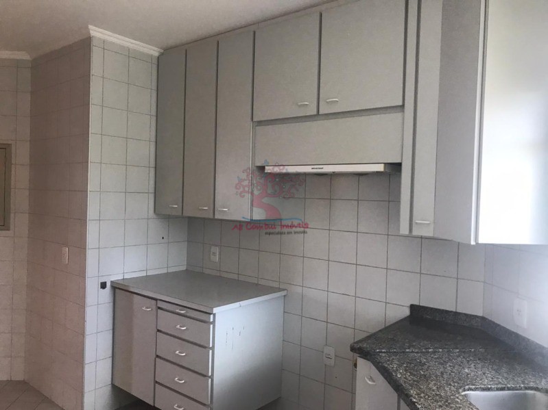 Apartamento à venda com 3 quartos, 161m² - Foto 9