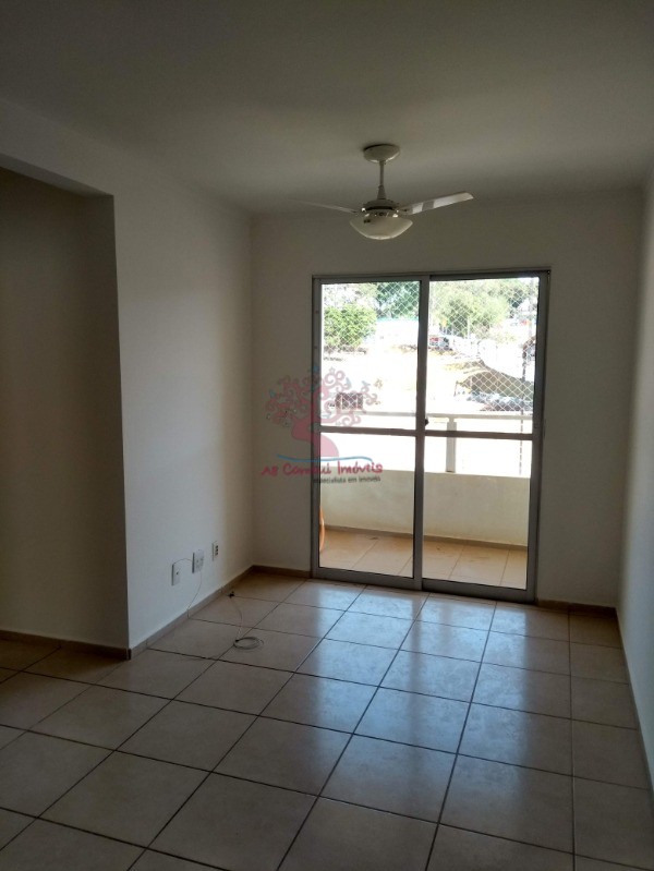 Apartamento à venda com 3 quartos, 66m² - Foto 2