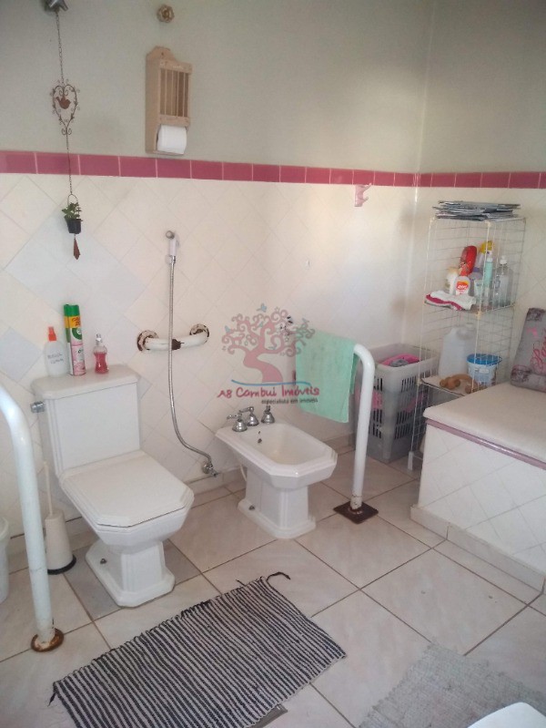 Casa à venda com 4 quartos, 195m² - Foto 13