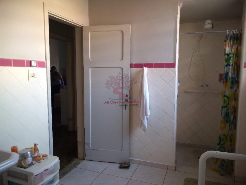 Casa à venda com 4 quartos, 195m² - Foto 12