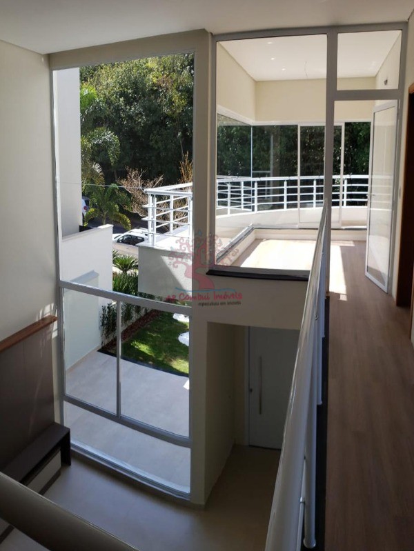 Casa de Condomínio à venda com 4 quartos, 282m² - Foto 4