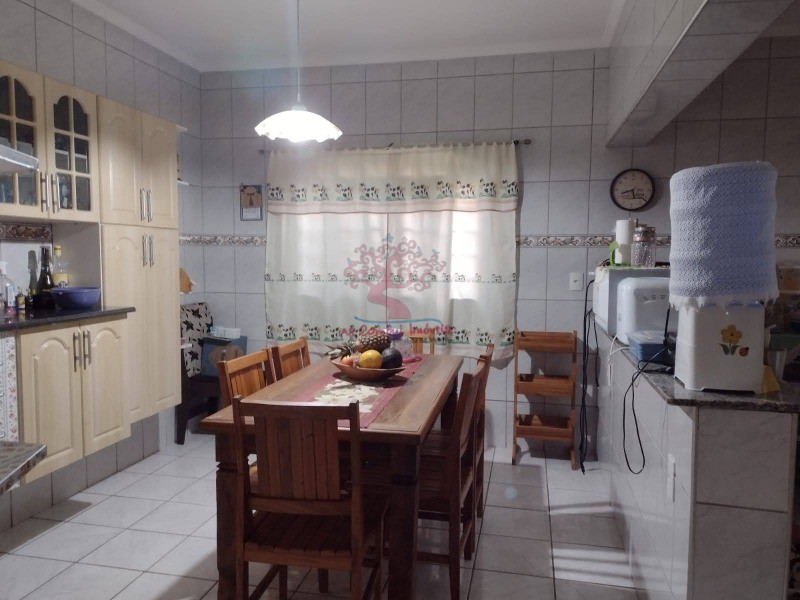 Sobrado à venda com 2 quartos, 180m² - Foto 25