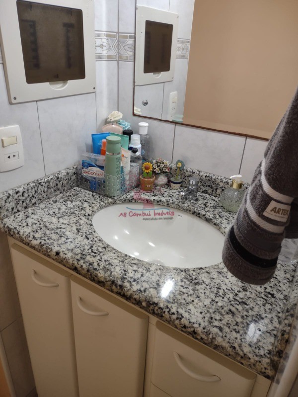 Apartamento à venda com 3 quartos, 76m² - Foto 4