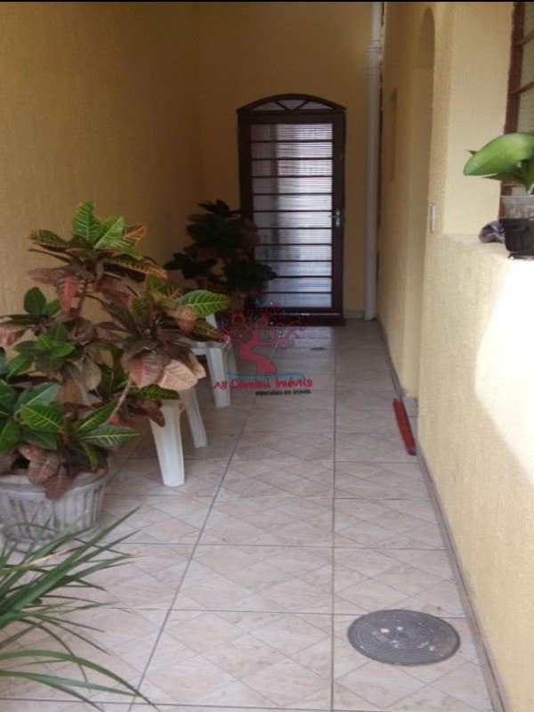 Sobrado à venda com 2 quartos, 180m² - Foto 30