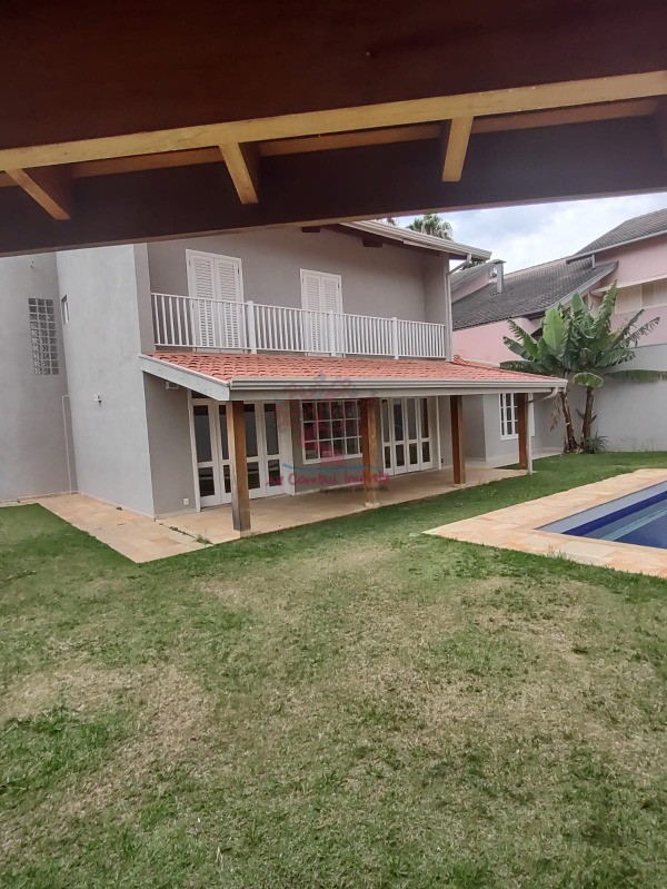 Casa de Condomínio para alugar com 4 quartos, 600m² - Foto 1