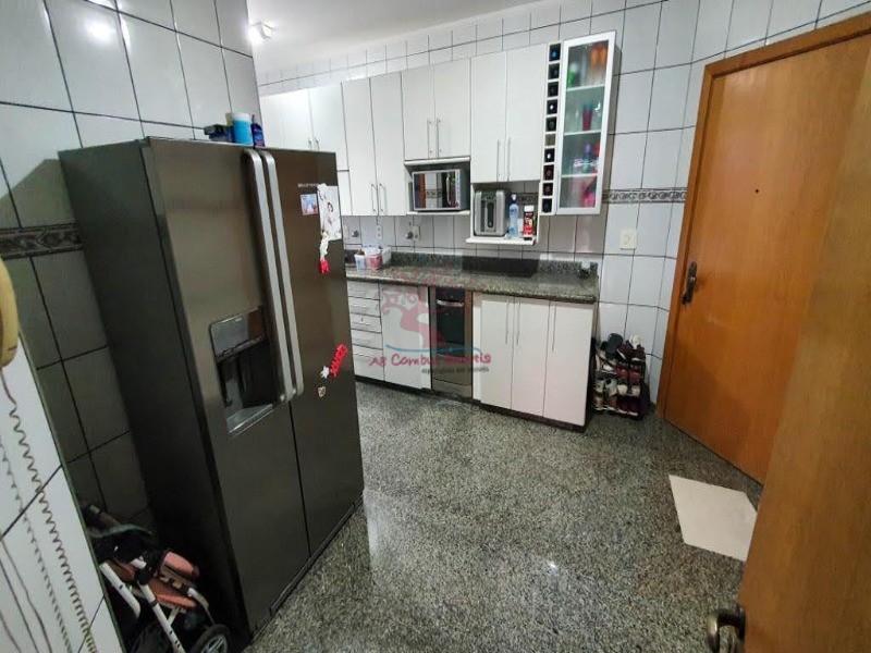 Apartamento à venda com 3 quartos, 130m² - Foto 8