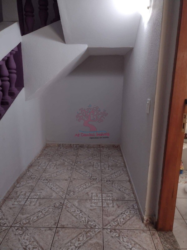 Sobrado à venda com 2 quartos, 180m² - Foto 15