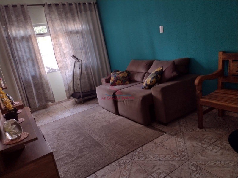 Sobrado à venda com 2 quartos, 180m² - Foto 1