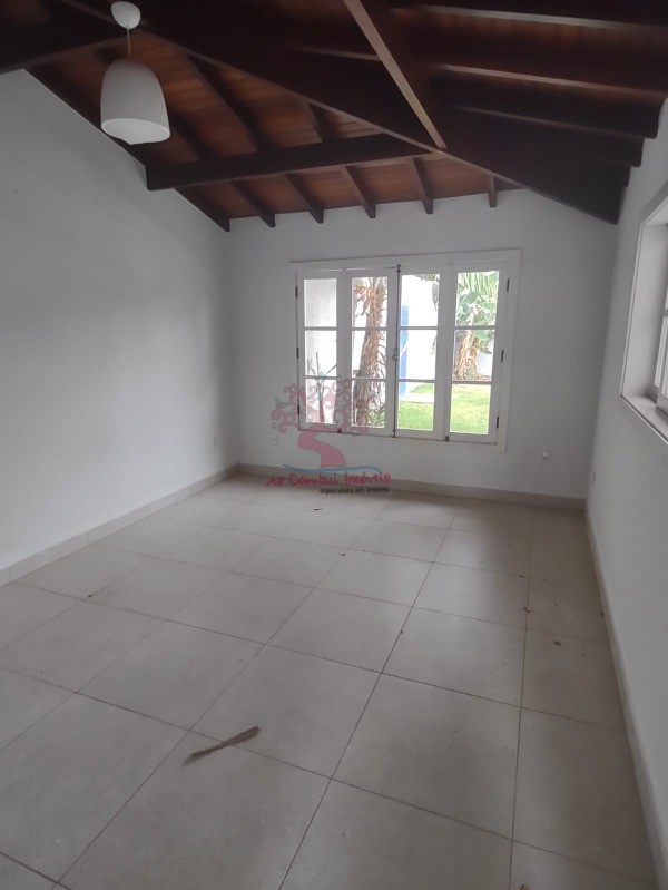 Casa de Condomínio para alugar com 4 quartos, 600m² - Foto 24