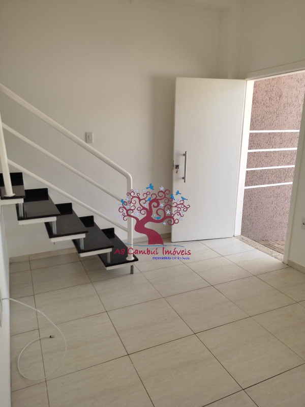 Casa de Condomínio para alugar com 2 quartos, 71m² - Foto 4