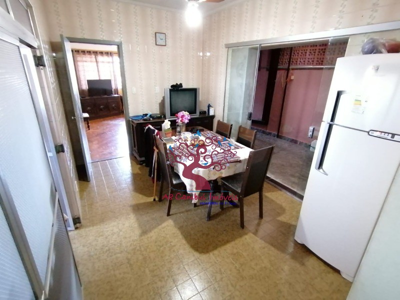 Casa à venda com 3 quartos, 300m² - Foto 8