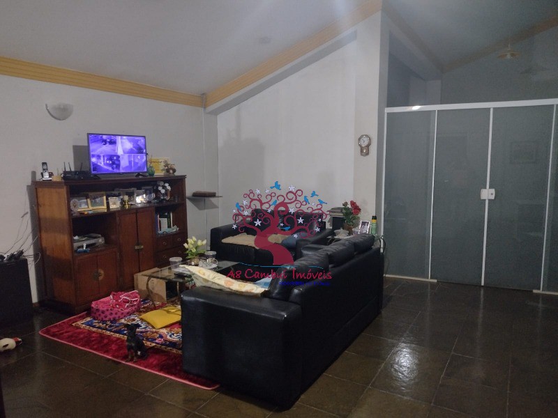 Sobrado à venda com 4 quartos, 300m² - Foto 3