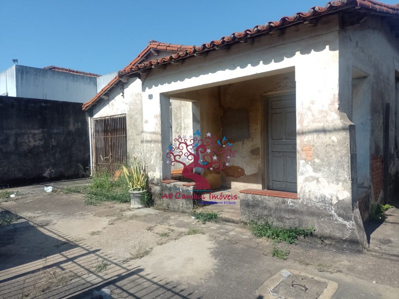 Casa à venda com 4 quartos, 400m² - Foto 1