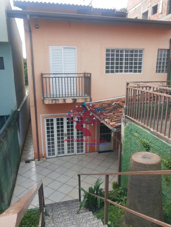 Casa à venda com 4 quartos, 200m² - Foto 16