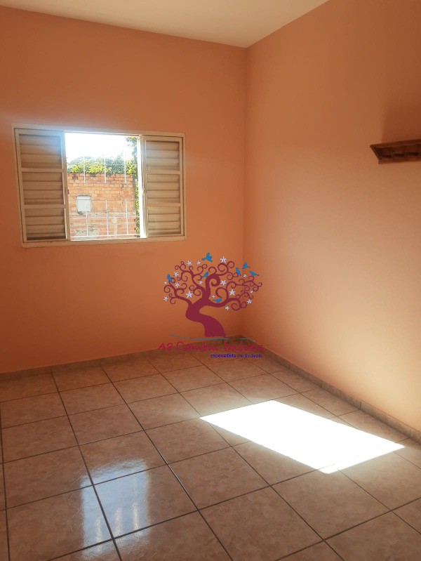 Casa à venda com 4 quartos, 200m² - Foto 13