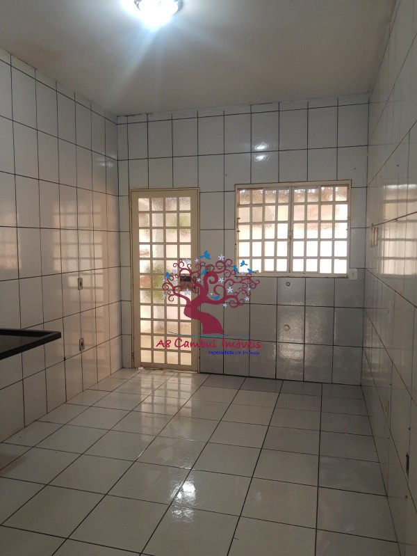 Casa à venda com 4 quartos, 200m² - Foto 4