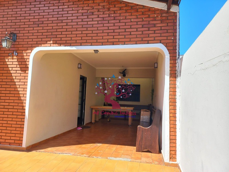 Casa à venda com 3 quartos, 117m² - Foto 2