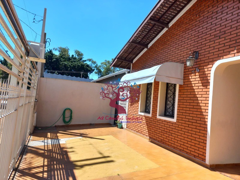 Casa à venda com 3 quartos, 117m² - Foto 1