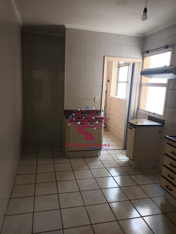 Apartamento à venda com 3 quartos, 70m² - Foto 15