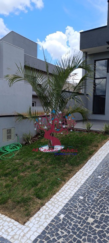 Casa de Condomínio para alugar com 3 quartos, 200m² - Foto 2