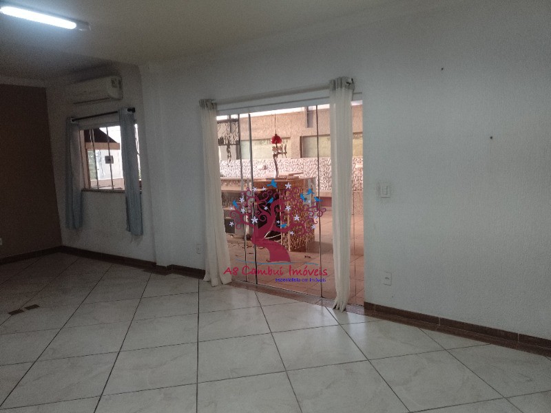 Prédio Inteiro para alugar com 2 quartos, 220m² - Foto 11