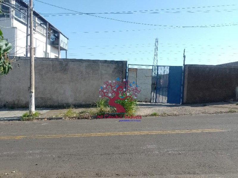 Loteamento e Condomínio para alugar, 640m² - Foto 1