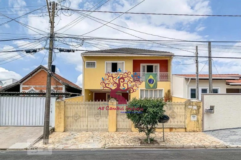 Sobrado à venda com 4 quartos, 300m² - Foto 1