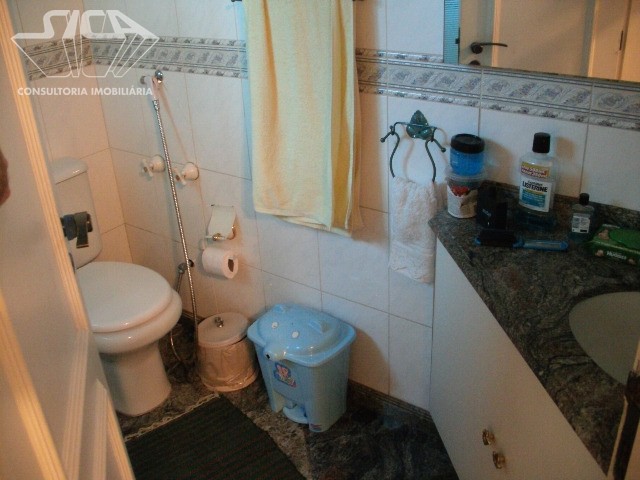 Apartamento à venda com 4 quartos, 190m² - Foto 18