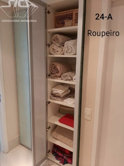 Apartamento à venda com 3 quartos, 216m² - Foto 53