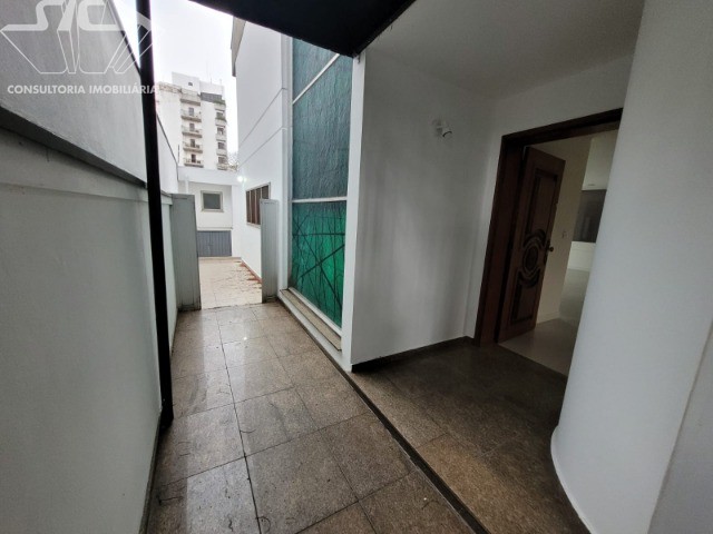 Prédio Inteiro para alugar com 4 quartos, 250m² - Foto 25