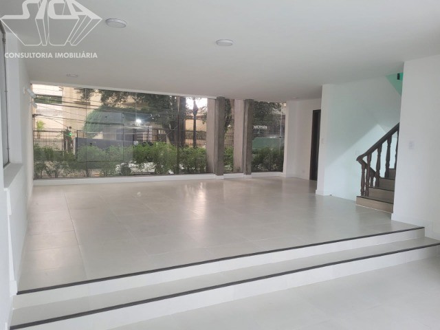 Prédio Inteiro para alugar com 4 quartos, 250m² - Foto 8