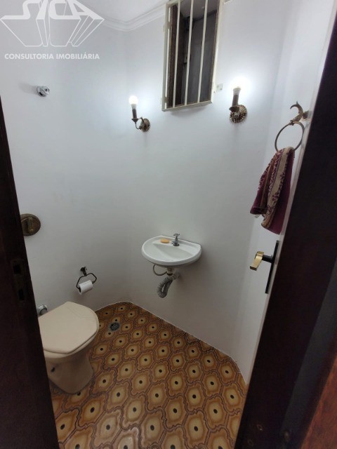 Prédio Inteiro para alugar com 4 quartos, 250m² - Foto 34