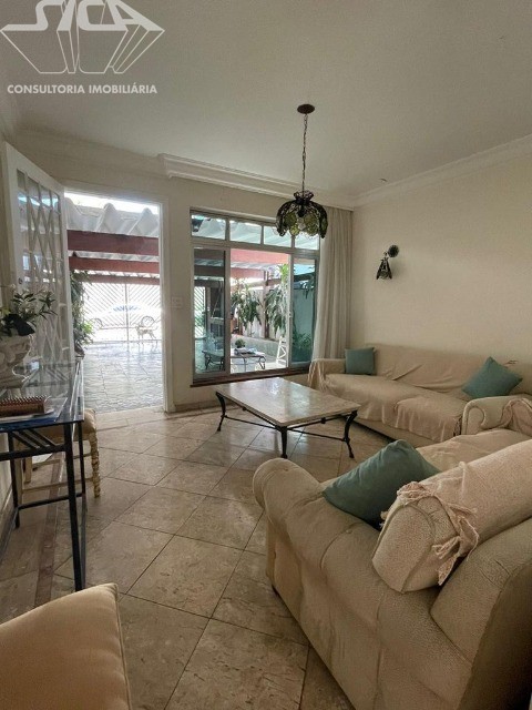 Sobrado à venda com 4 quartos, 165m² - Foto 1