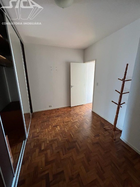 Apartamento para alugar com 2 quartos, 76m² - Foto 11