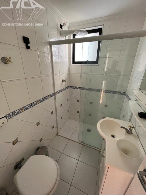 Apartamento para alugar com 2 quartos, 76m² - Foto 17