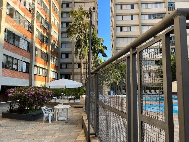 Apartamento para alugar com 2 quartos, 76m² - Foto 23