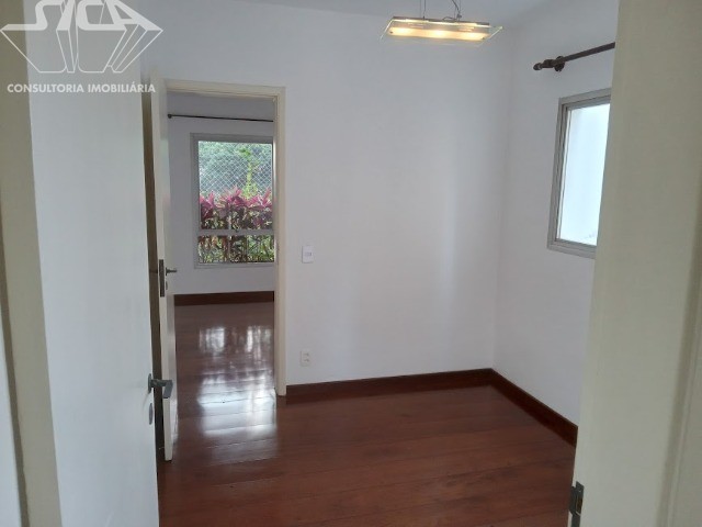 Apartamento para alugar com 4 quartos, 208m² - Foto 35