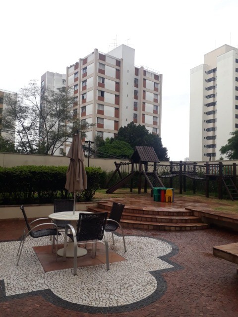 Apartamento à venda com 4 quartos, 160m² - Foto 9