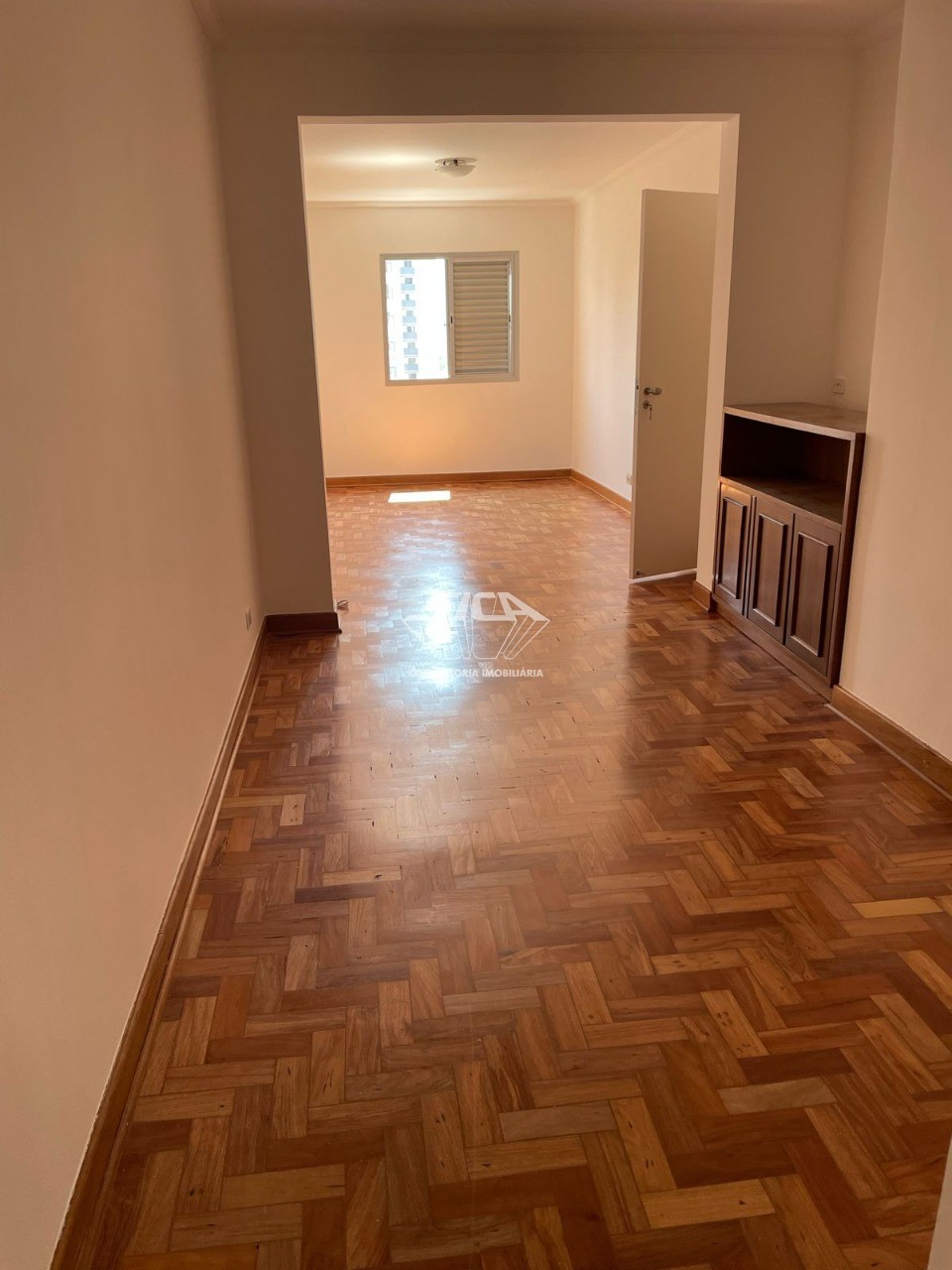 Apartamento à venda com 2 quartos, 80m² - Foto 1