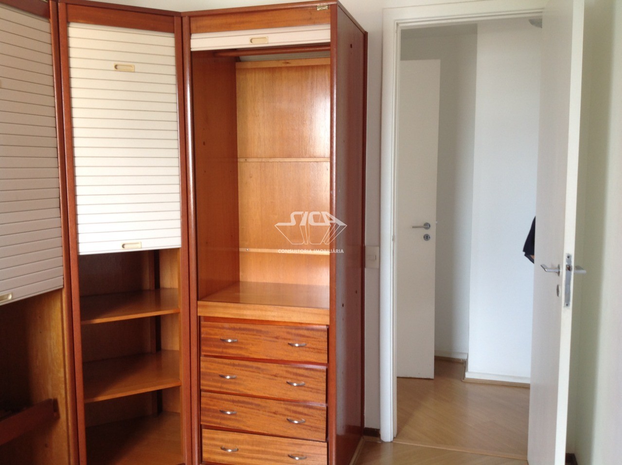 Apartamento para alugar com 3 quartos, 80m² - Foto 2