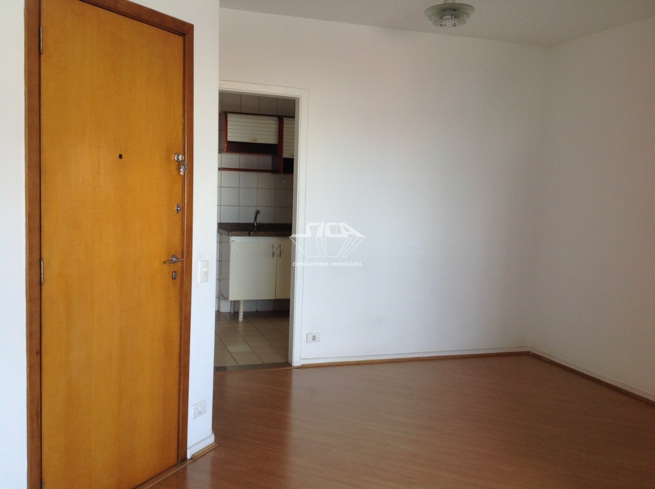 Apartamento para alugar com 3 quartos, 80m² - Foto 7